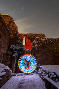 Lightpainting Orb in alter Klosterruine bei Meißen im Schnee